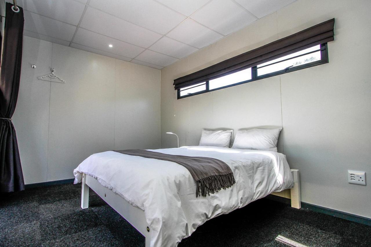 SleepOver Beitbridge Musina Exterior foto