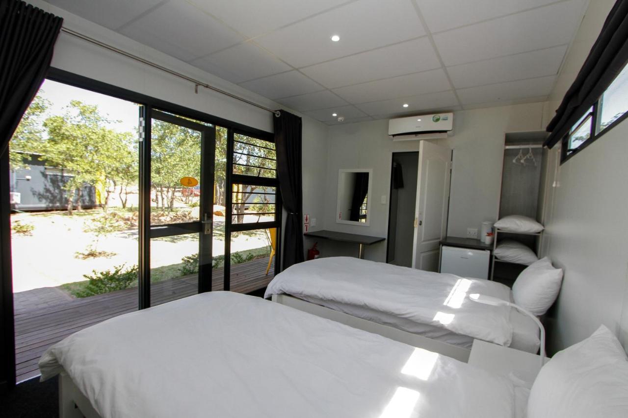 SleepOver Beitbridge Musina Exterior foto